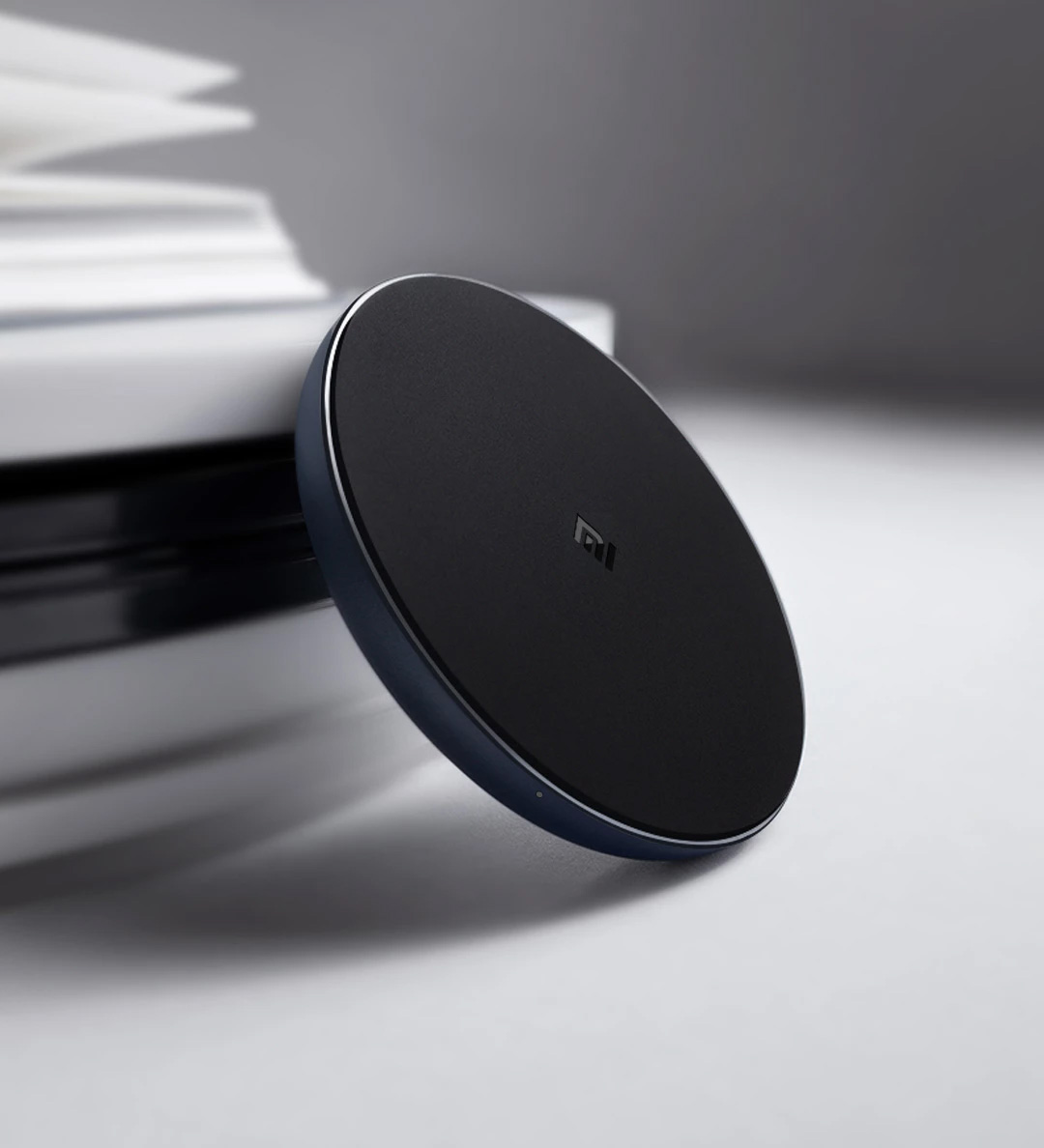 Xiaomi Qi Standard Wireless Fast Charger 10W for iPhone XS / XR / XS MAX Samsung Galaxy S7 S8 S9 S10