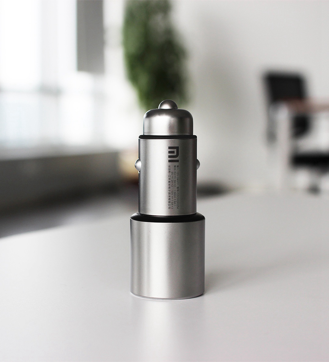 小米车载充电器快充版