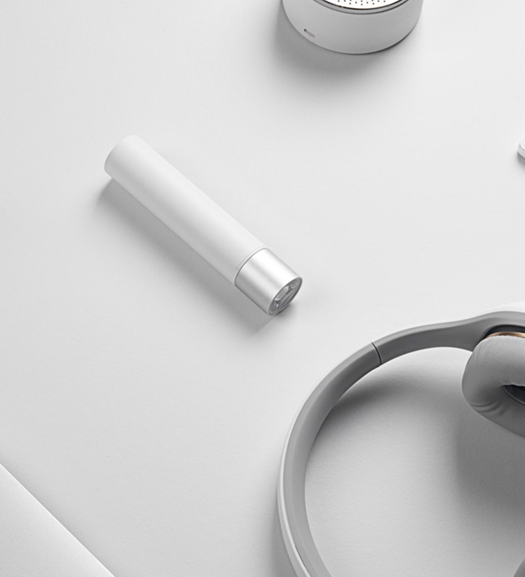 Xiaomi Portable Flashlight USB Charger LED Lamp power bank 3350mAh